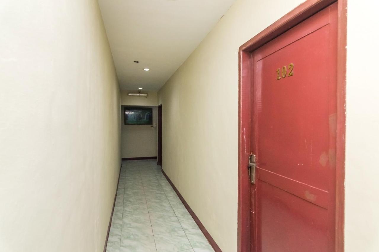 Vaccinated Staff - Oyo 1703 Terang Bintang Hotel Batam Exterior photo