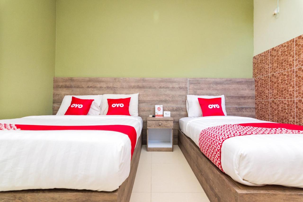 Vaccinated Staff - Oyo 1703 Terang Bintang Hotel Batam Exterior photo